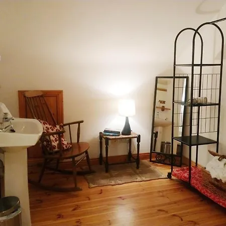 Vaughans Pub/accommodation 3* كليفدين