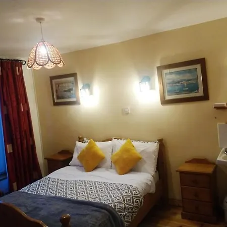 Vaughans Pub/accommodation Guest house *